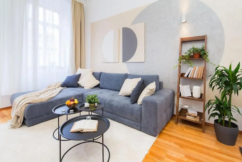 Lovely Historical Home In Mala Strana - N1St 프라하 0*,  체코